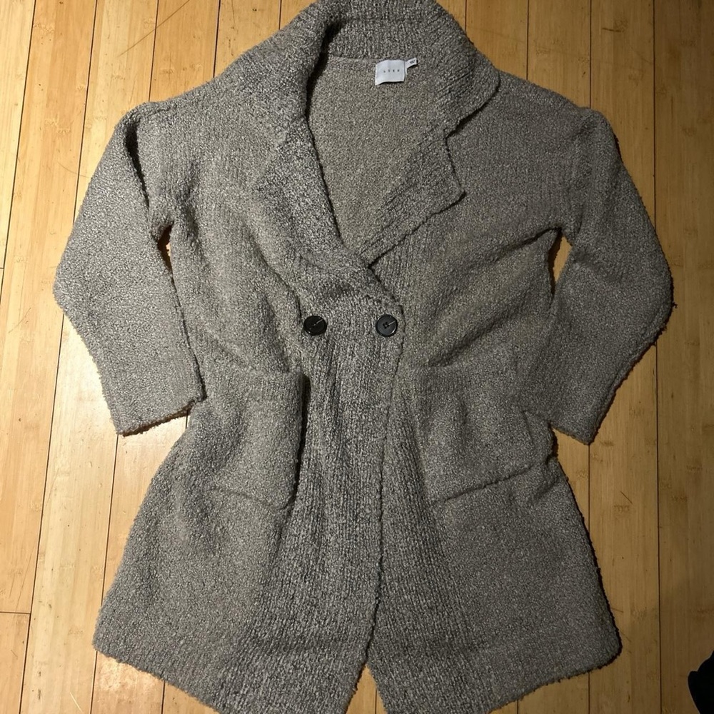 Lush heavy grey-cream cardigan